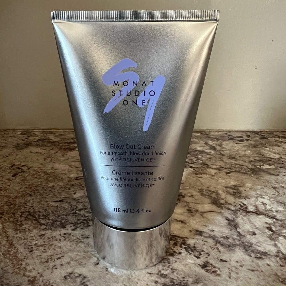 MONAT Studio One Blow Out Cream
